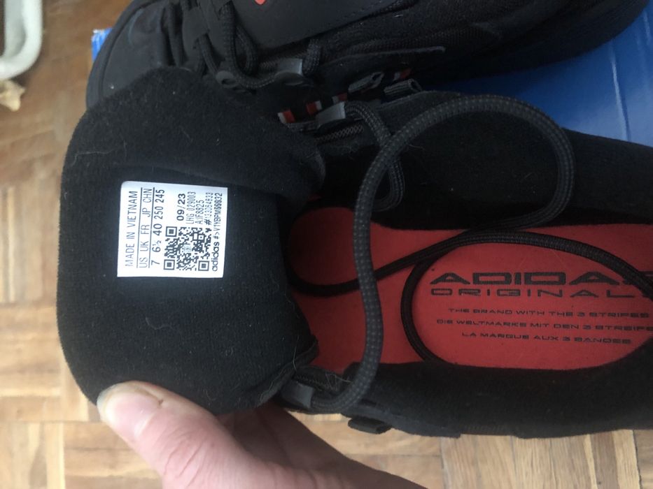 Nowe Adidasy model ADI2000 - rozmiar 40