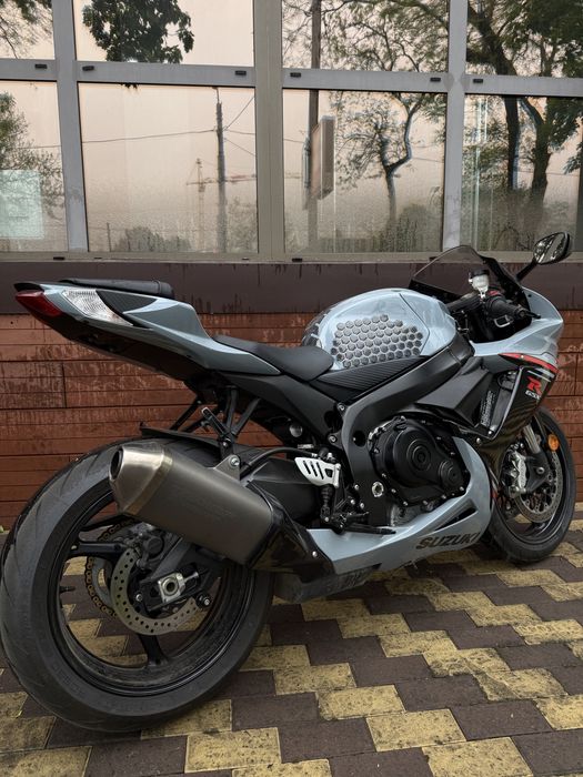 suzuki gsx r 750 - купити мотоцикл - Ціна на OLX.ua