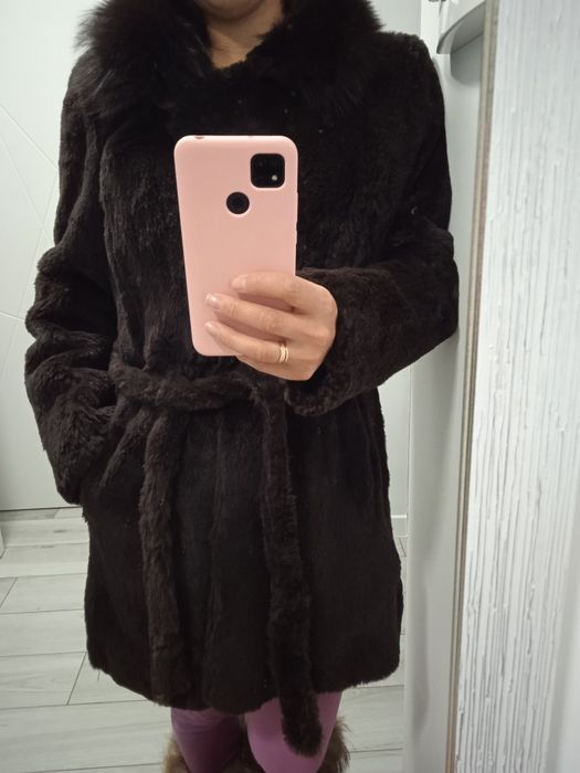 шуба с поясом и воротником из натурального песца