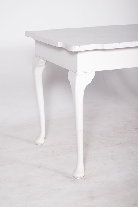 Mesa de Jantar em Pinho Lacada de Branco