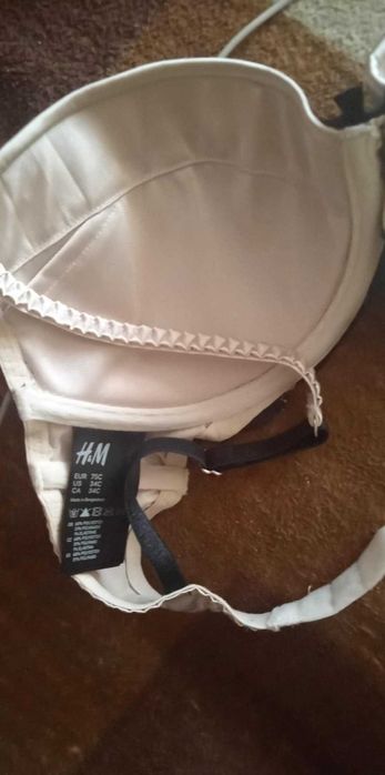 Бюстгальтер H/M 75C в стані нового