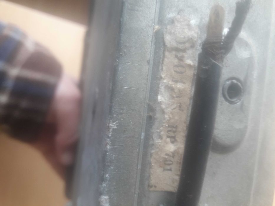 Zabytkowe radio samochodowe Unitra RP701