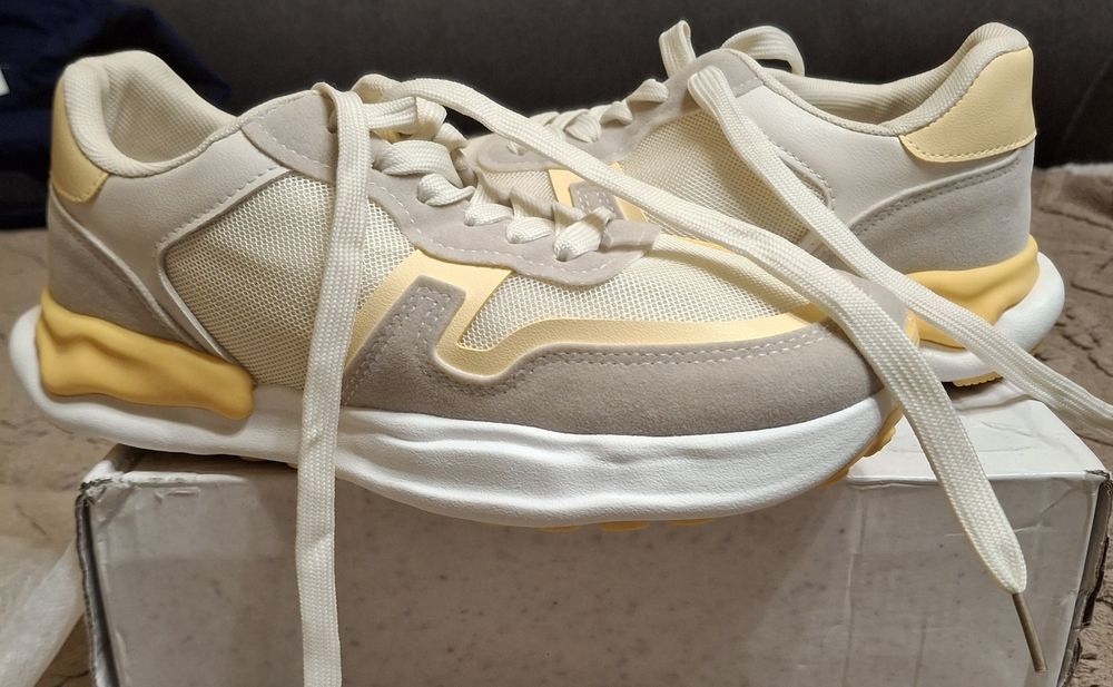 Buty damskie sneakersy, bez z żółtym