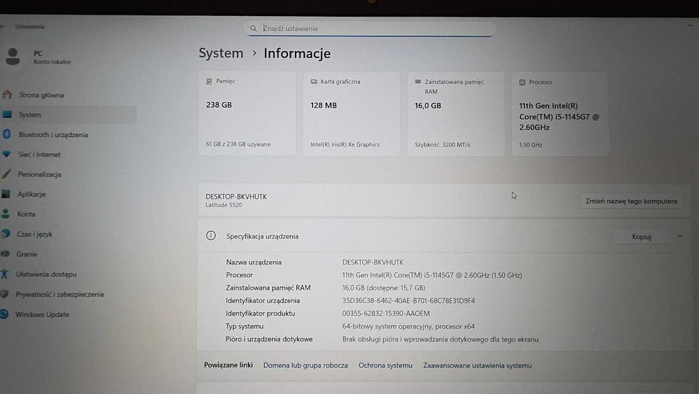 Komputer Laptop Dell Latitude 5520 Win11 Pro 256 / 16 Giga