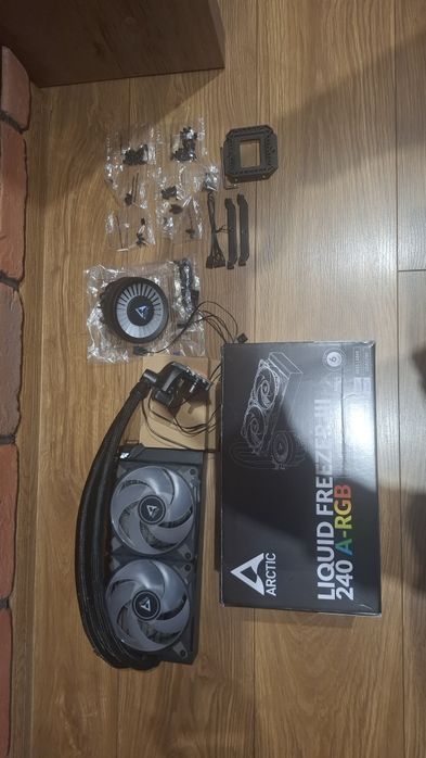 Chłodzenie wodne Arctic Liquid Freezer III 240 A-RGB Black