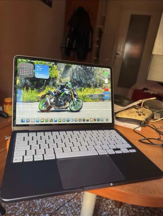 macbookneo 256GB com carregador e caixa