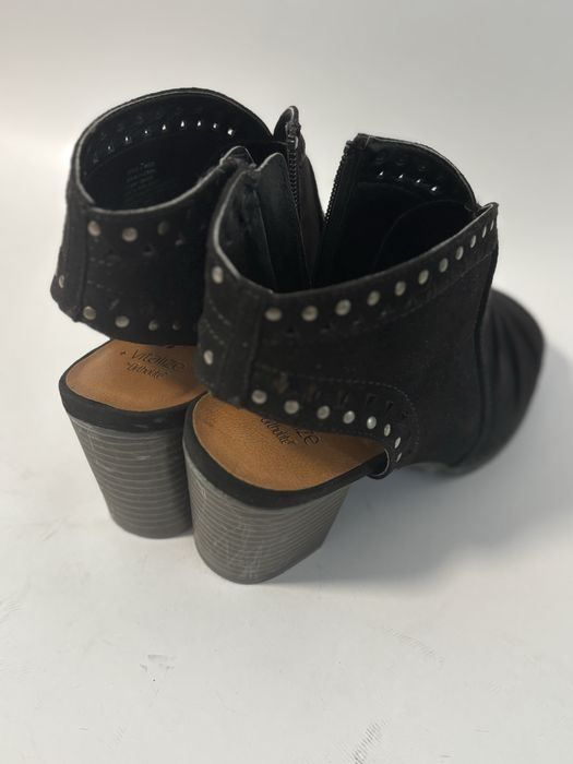 Брендові сандалі Sonoma