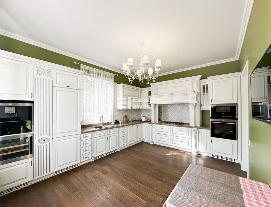 Продам будинок у с. Родичі