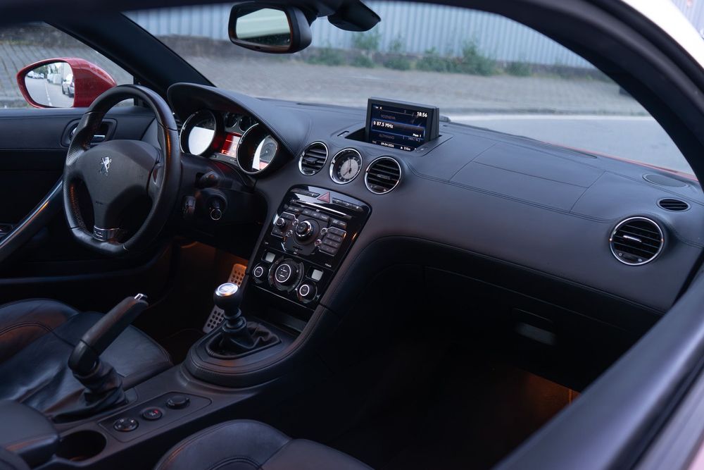 Peugeot RCZ – 200CV – Full Extras