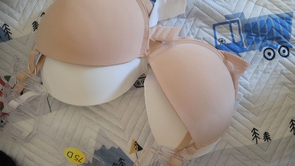 Staniki push up nowe sinsay 75 D