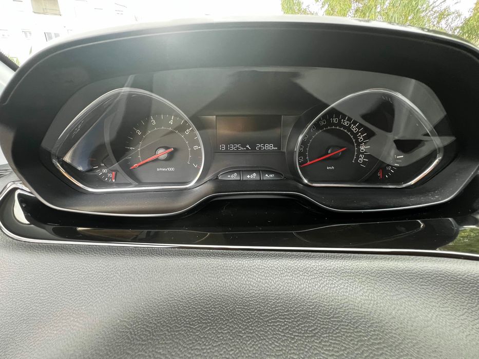 Peugeot 208 Active 1.2 VTi (2014) – Bem estimado