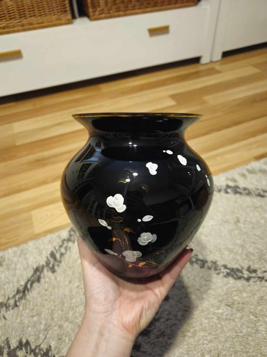 Wazon czarny szklany ręcznie malowany