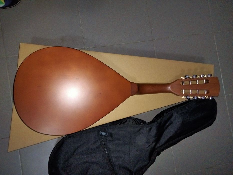 Bandolim de nogueira novo64174040720515123