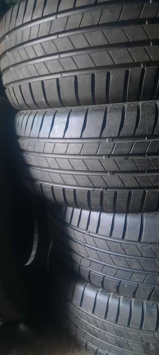 Шины 215 55 17 новые Бридстоун комплект
