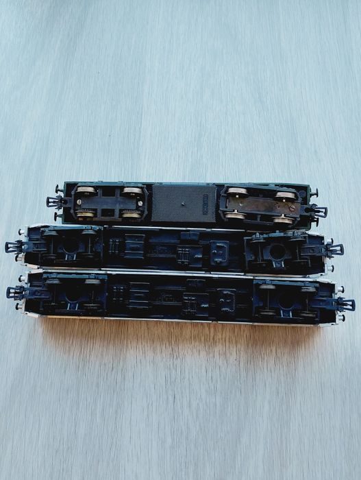 Locomotiva Lima BB 15002 + 2  carruagens inox H0 1:87