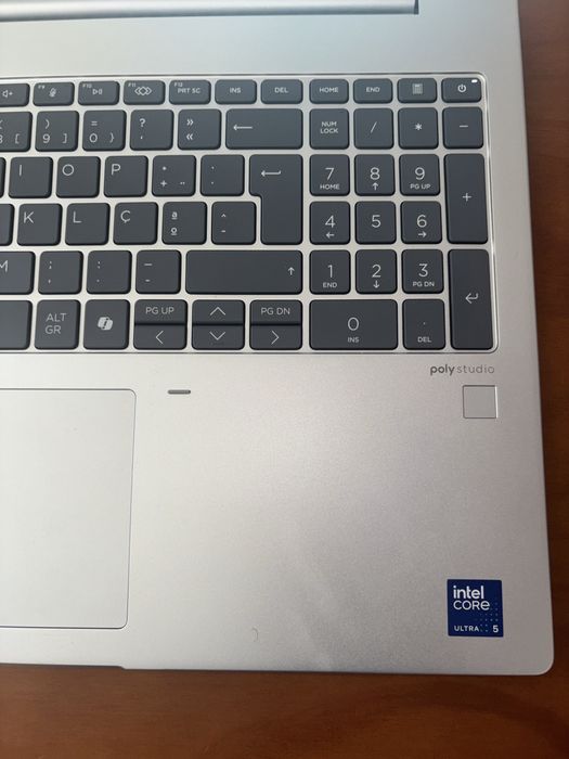 Portátil HP ProBook 460 G11 16" (Intel Core Ultra 5 | 8GB RAM | 512GB SSD) – Como Novo!