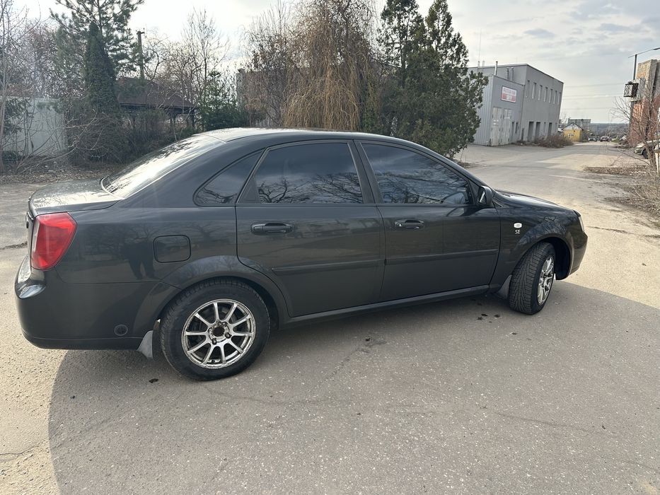 Продам машину Chevrolet Lacetti