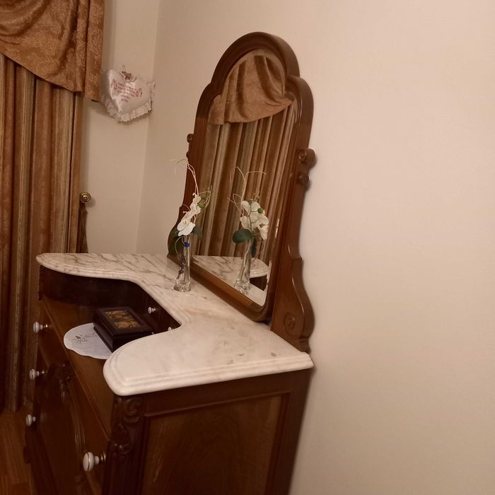 Mobília de quarto antiga