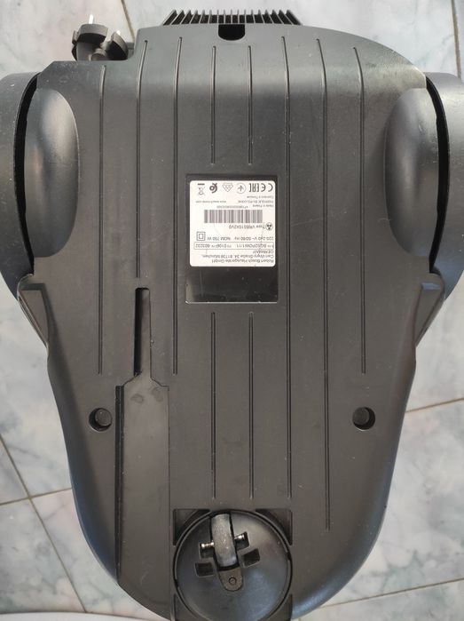 Пылесос Bosch ВGS2POW1/11, series-4,в рабочем состоянии
