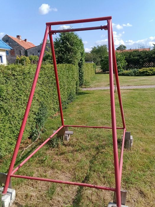 Huśtawka ogrodowa konstrukcja