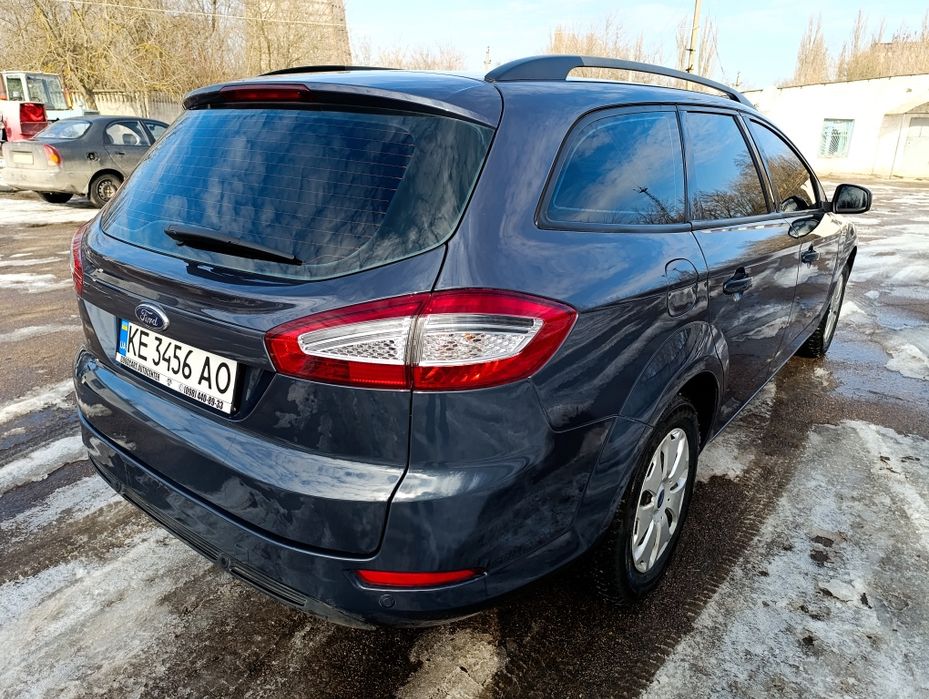 Автомобіль Форд мондео 4