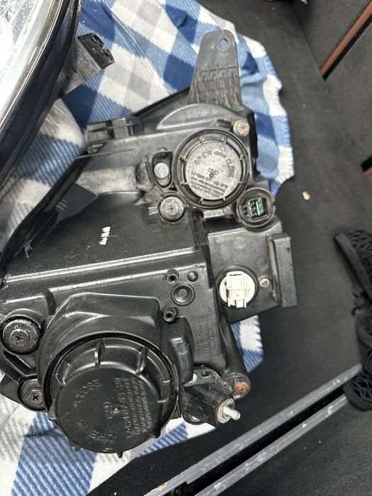 Фара фары левая правая SsangYong Rexton 2006-2012 оригинал