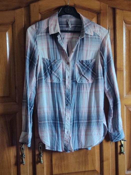 Lote de blusas e camisas novas