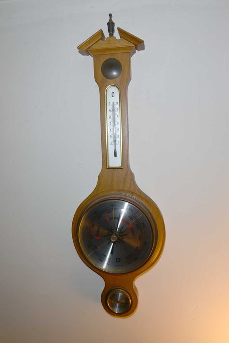 Estação Meteorológica vintage