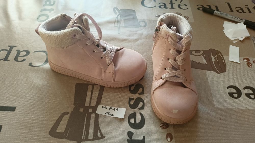 Buty zimowe r. 24 dziewczynka