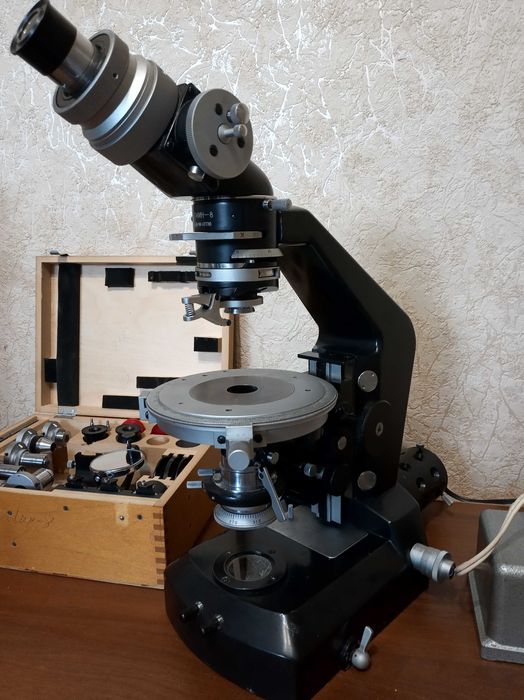 Поляризаційний мікроскоп МИН-8