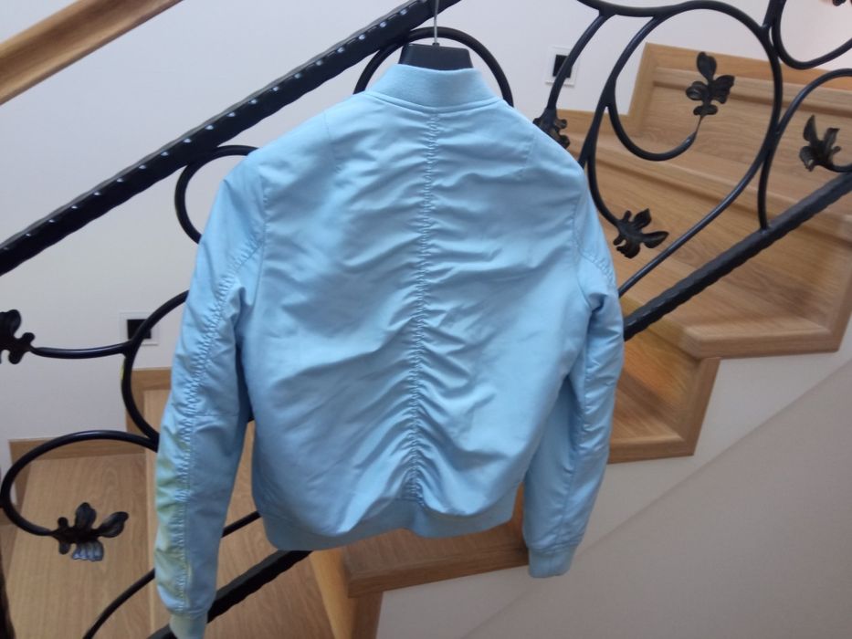 Błękitna bomberka Reserved rozm 36