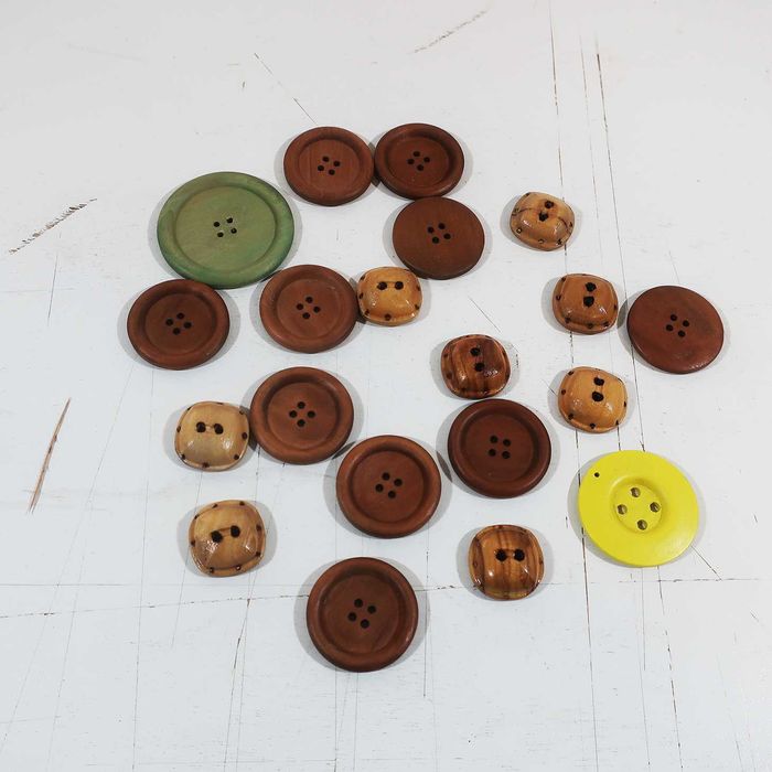 Conjunto 20x Botões de Madeira para Artesanato