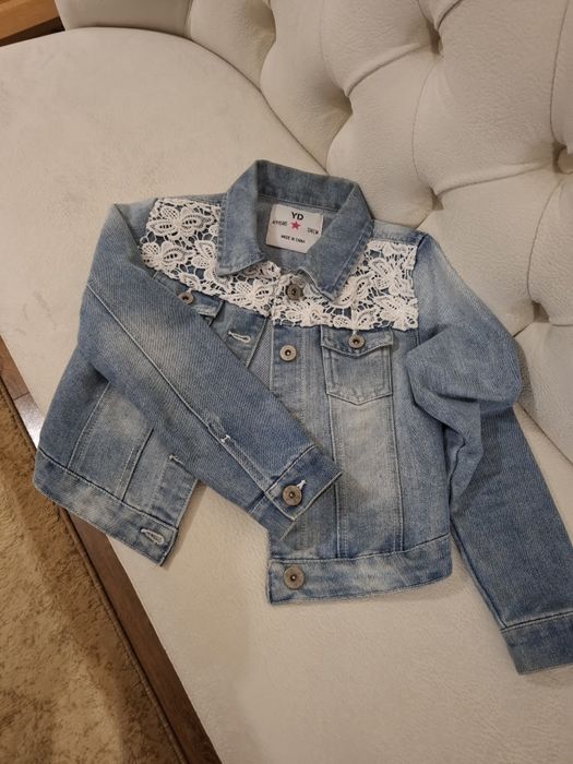 Джинсова куртка для дівчинки