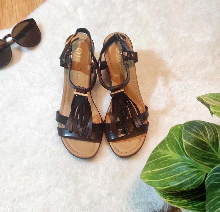 Sandałki z frędzlami - Jenny Fairy, rozm. 36