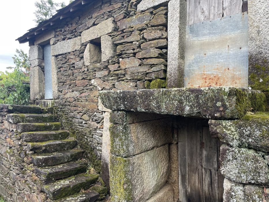 Ruinas para restauro em Arouca