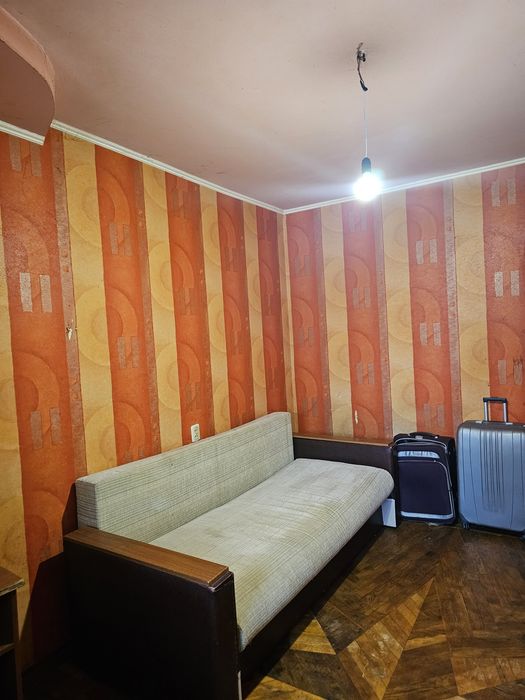 Продам 3-к.квартиру, Тракторостроителей, 158, метро Салтовское 10 мин