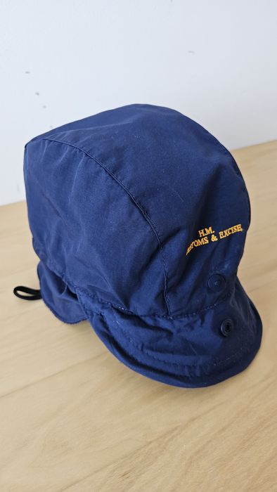 Oryginalna czapka brytyjskiego celnika