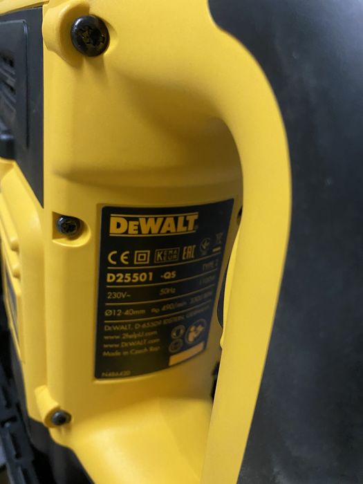 Martelo DeWALT Perfurador Demolidor Dewalt D25501K - D25501K-QS