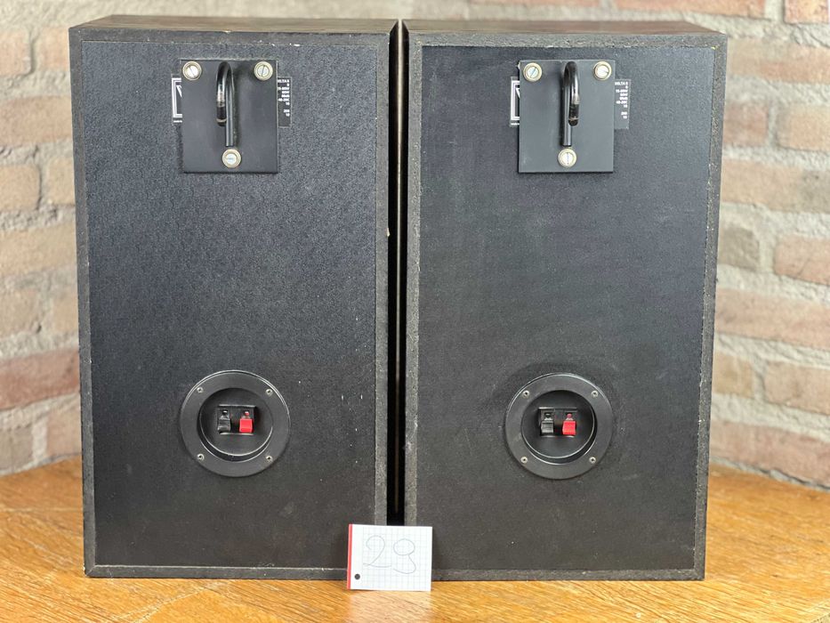 Wharfedale Delta 5 – solidne monitory 2-drożne, gotowe do powieszenia