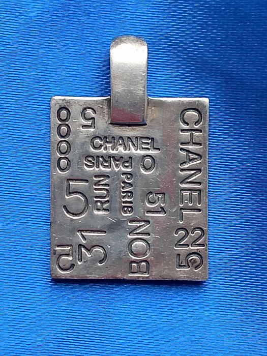 Підвіска срібна Chanel, 6 г, 925 проба