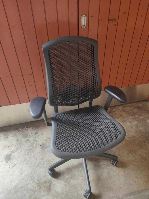 Cadeira Herman Miller Celle