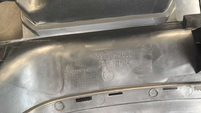 Kokpit wypełnienie osłona nóg Suzuki Burgman 650. 2013-18 [604]