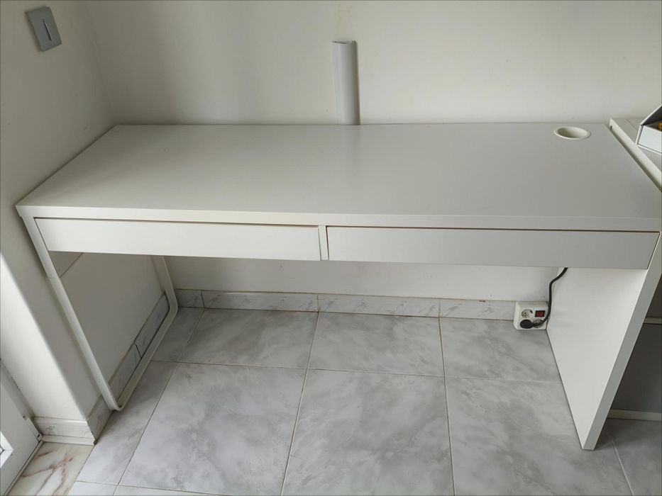 Secretária IKEA Micke