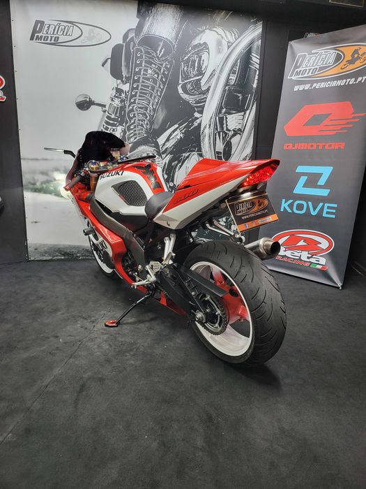 Suzuki GSX-R 600 K7