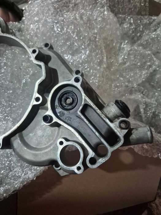 Ktm exc 2t 250 17r półkarter pokrywa silnika