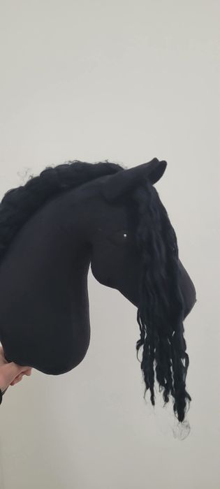 Hobby horse kary Venus fryzyjski a3 z horse club ze sprzętem