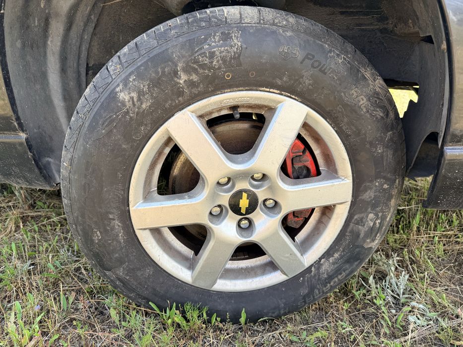Диски з гумою 205/70 R15 chevrolet 5x115 літні покришки