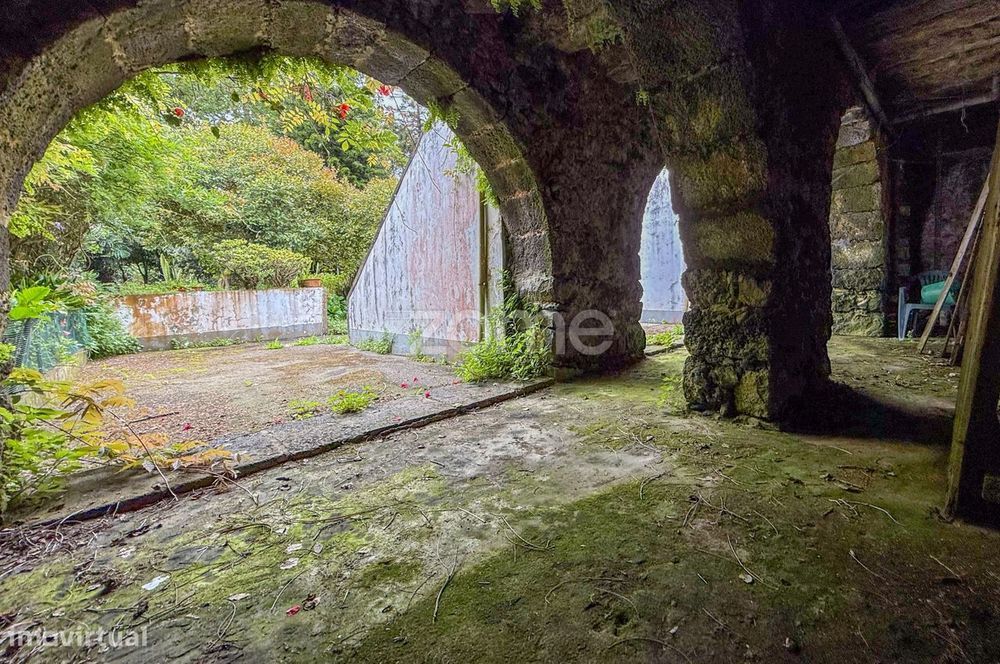 Edifício Habitacional Centenário em São Sebastião, Ponta Delgada