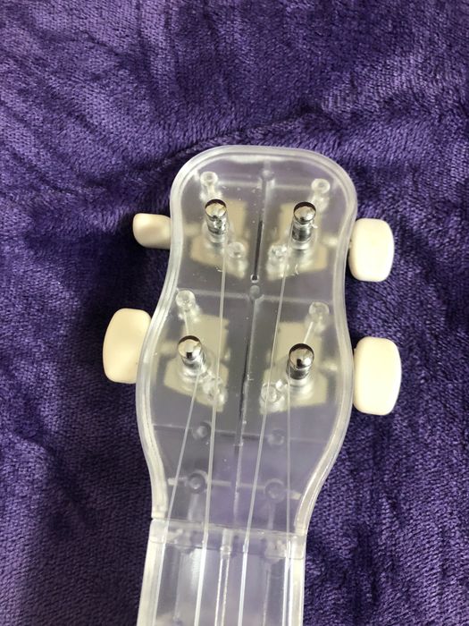 Укулеле прозора гавайська гітара маленька гітарка укулєлє гитара