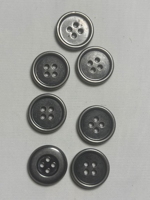 Гудзики для шиття та рукоділля – металеві та пластик сучасні, вінтажні